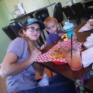 Meet your Posher, Sarah